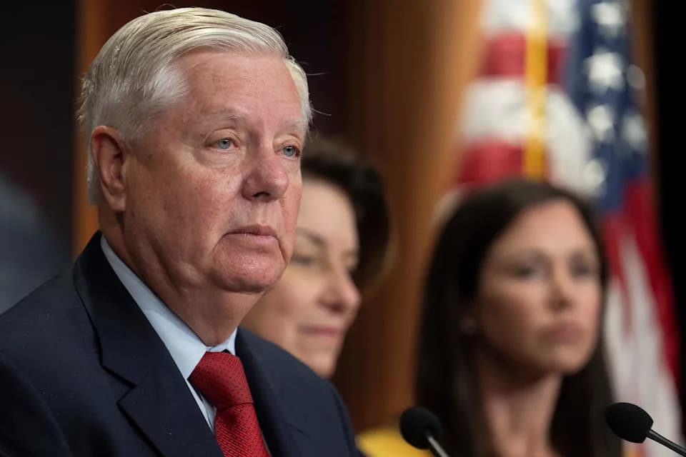 Graham Blocks Push to Repeal $500K Rule Letting Senators Sue Over Seized Phone Records