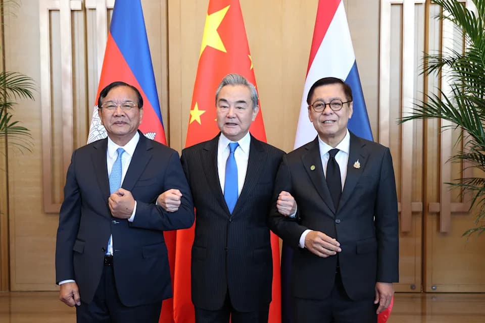 China Hosts Thai and Cambodian Foreign Ministers in Yunnan to Cement Ceasefire