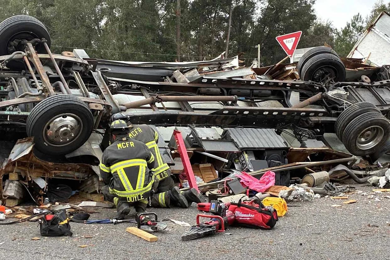 5-Year-Old From Ohio Killed After Motorhome Overturns in Florida Crash; More Than a Dozen Critically Injured