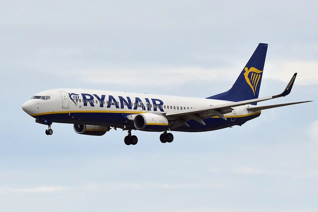 Ryanair Flight Forced Back to Birmingham After Violent Turbulence — Passengers 'Flung Out of Seats'