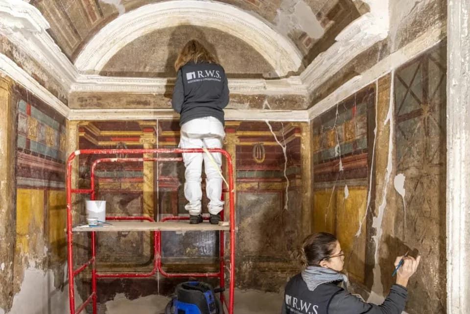 Newly Revealed Second‑Style Frescoes and Garden Views Unearthed at Villa di Poppea, Oplontis