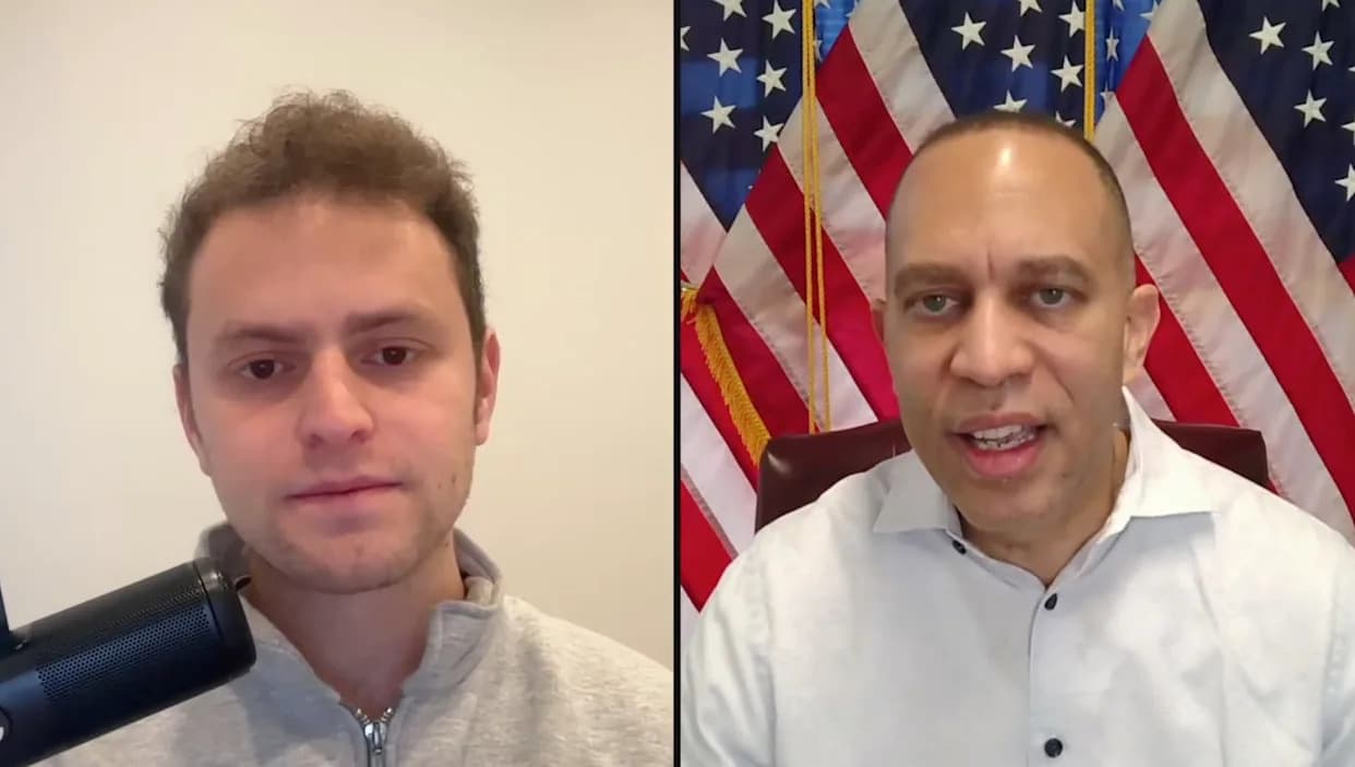 Jeffries Urges House Oversight To Open Probe Into President Trump’s Health — Says It Shouldn’t Wait Until After Midterms