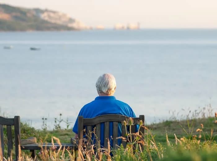 10 Uplifting Stories That Restore Faith In People — From a $1.7M Gift to Community Heroes