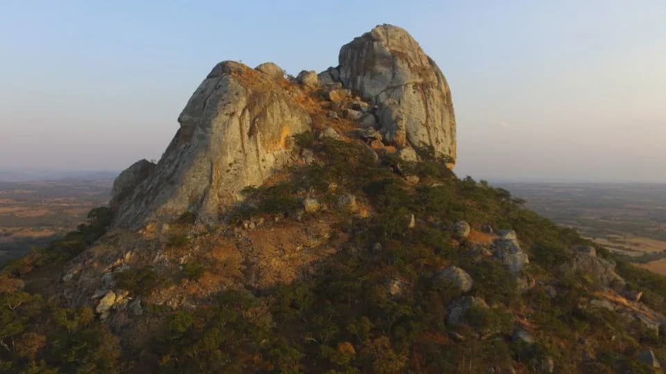 9,500-Year-Old Cremation at Mount Hora Reveals Complex Hunter‑Gatherer Rituals