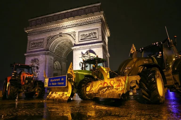 French Farmers Drive Tractors Into Paris to Protest EU-Mercosur Deal