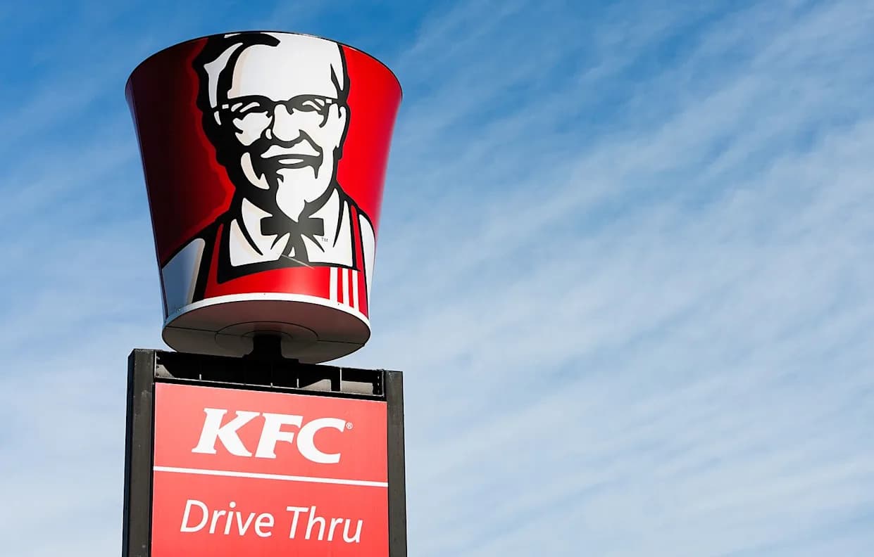 KFC Employee Allegedly Stabbed After Dispute Over Gravy in North Las Vegas — Two Arrested