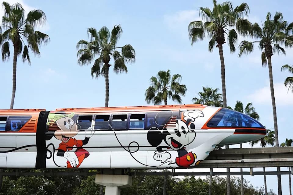 60 Guests Evacuated After Disneyland Monorail Loses Power, No Injuries Reported