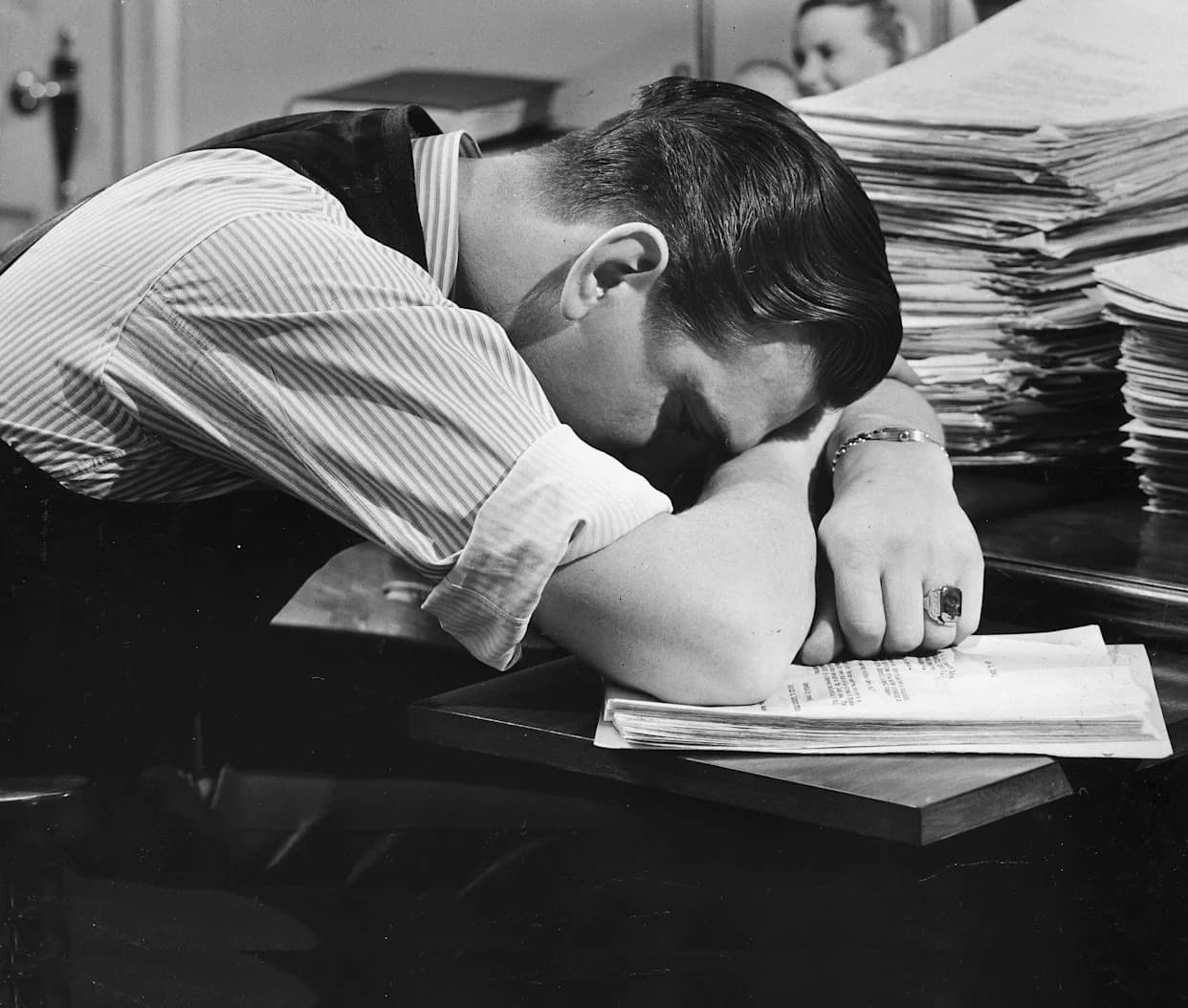 Scientists Identify a Brain ‘Brake’ That Slows Motivation — Suppressing It Makes Monkeys Less Hesitant