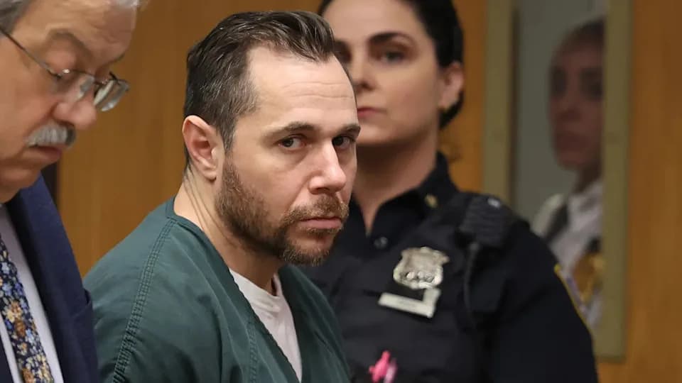 Ex-Convict Charged With First-Degree Murder After CVS Clerk Fatally Stabbed On Christmas