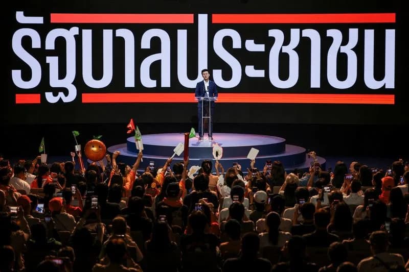 People's Party Surges in Thai Polls as Feb. 8 Election Nears — Natthaphong Tops PM Picks