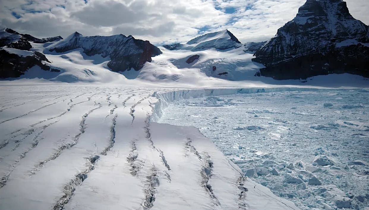 Ancient Antarctic Sediments Reveal Repeated, Violent West Ice-Sheet Collapses — Past Warns of Rapid Future Shifts