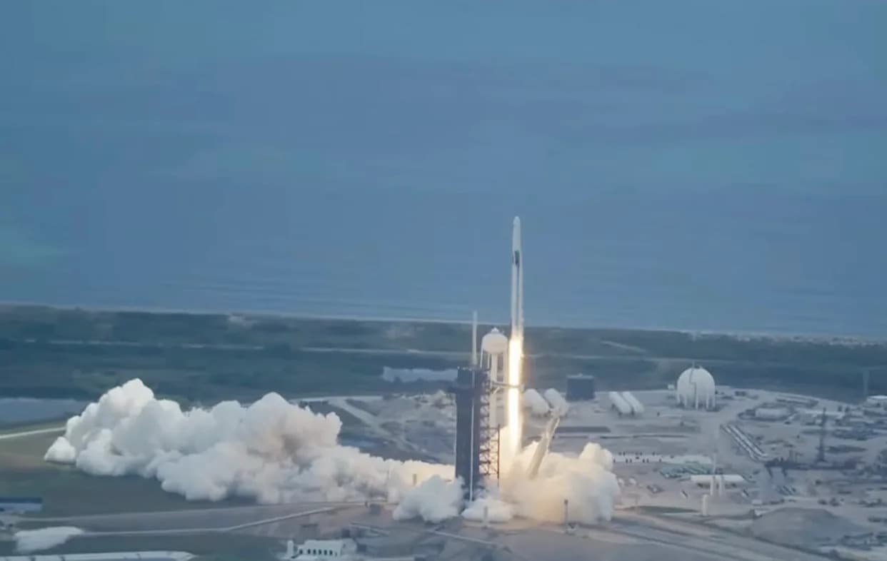 SpaceX Launches Starlink 6-97 From Cape Canaveral; Crew‑11 Cut Short After ISS Medical Issue