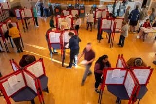 Gallup: Share of Americans Calling Themselves ‘Liberal’ Hits Highest Level Since Early 1990s