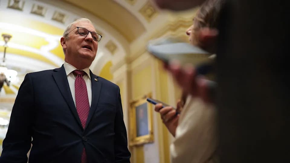 GOP Senator Urges Powell To Resign After DOJ Opens Criminal Probe; Fed Served Grand Jury Subpoenas