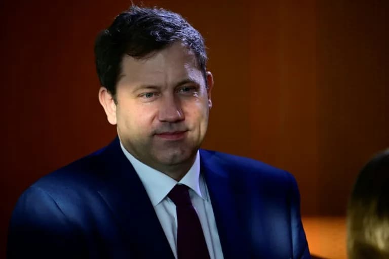 German Vice‑Chancellor Says Transatlantic Ties Are 'Disintegrating' and Urges Europe to Defend Rules‑Based Trade