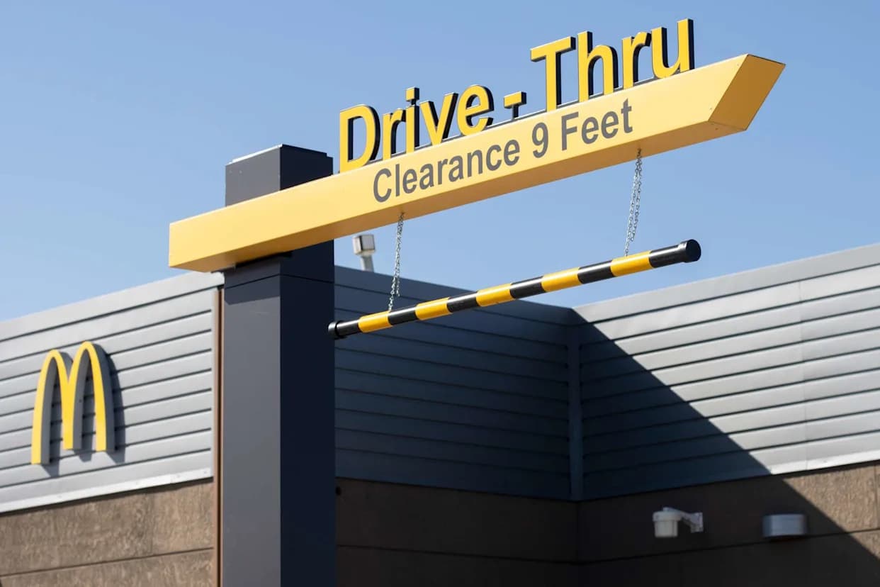 Widower Sues McDonald’s Over Fatal Drive‑Thru Assault, Alleges Staff Watched And Failed To Call 911