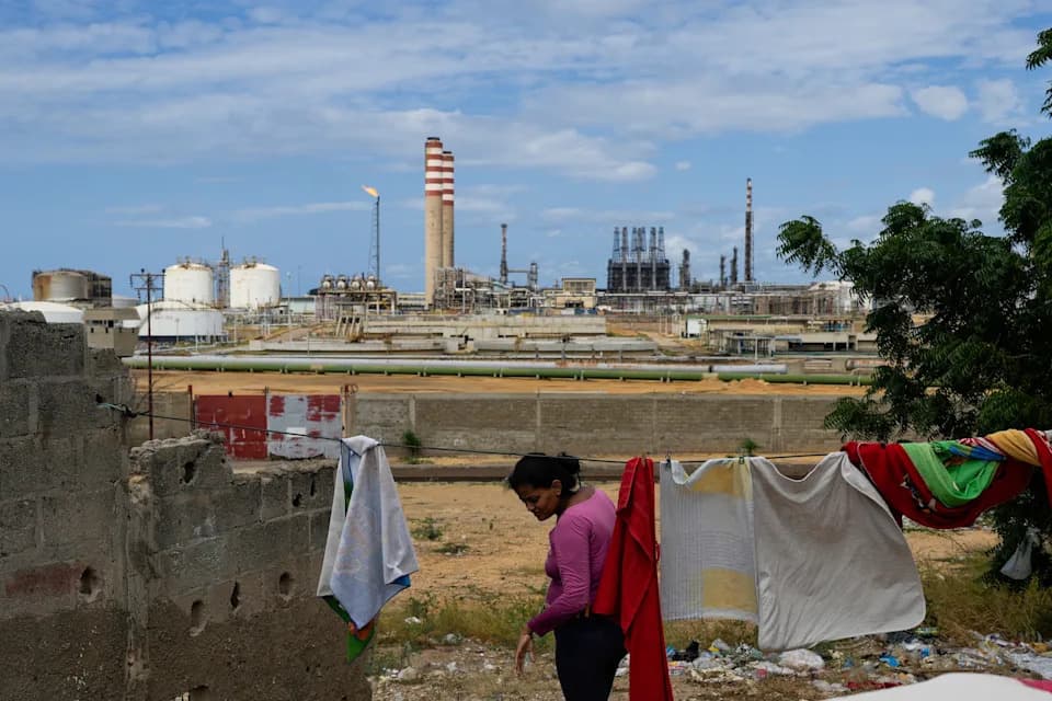 Life By The Refineries: Photos From Venezuela’s Paraguana Peninsula After Maduro’s Capture