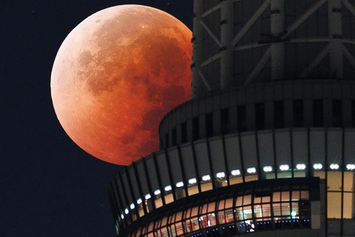 Total Lunar Eclipse Will Turn the Moon Blood-Red Across U.S. West Coast, Australia and Asia on March 3