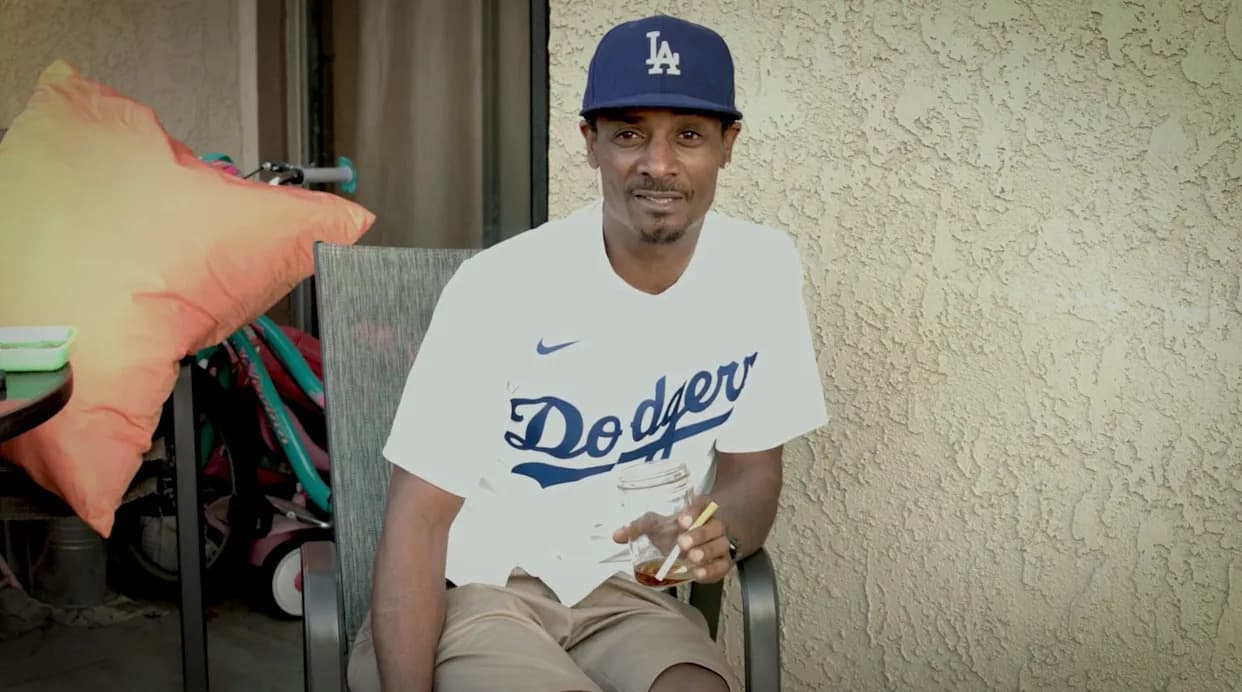 Calls for Justice After Off‑Duty ICE Officer Fatally Shoots Los Angeles Father on New Year’s Eve