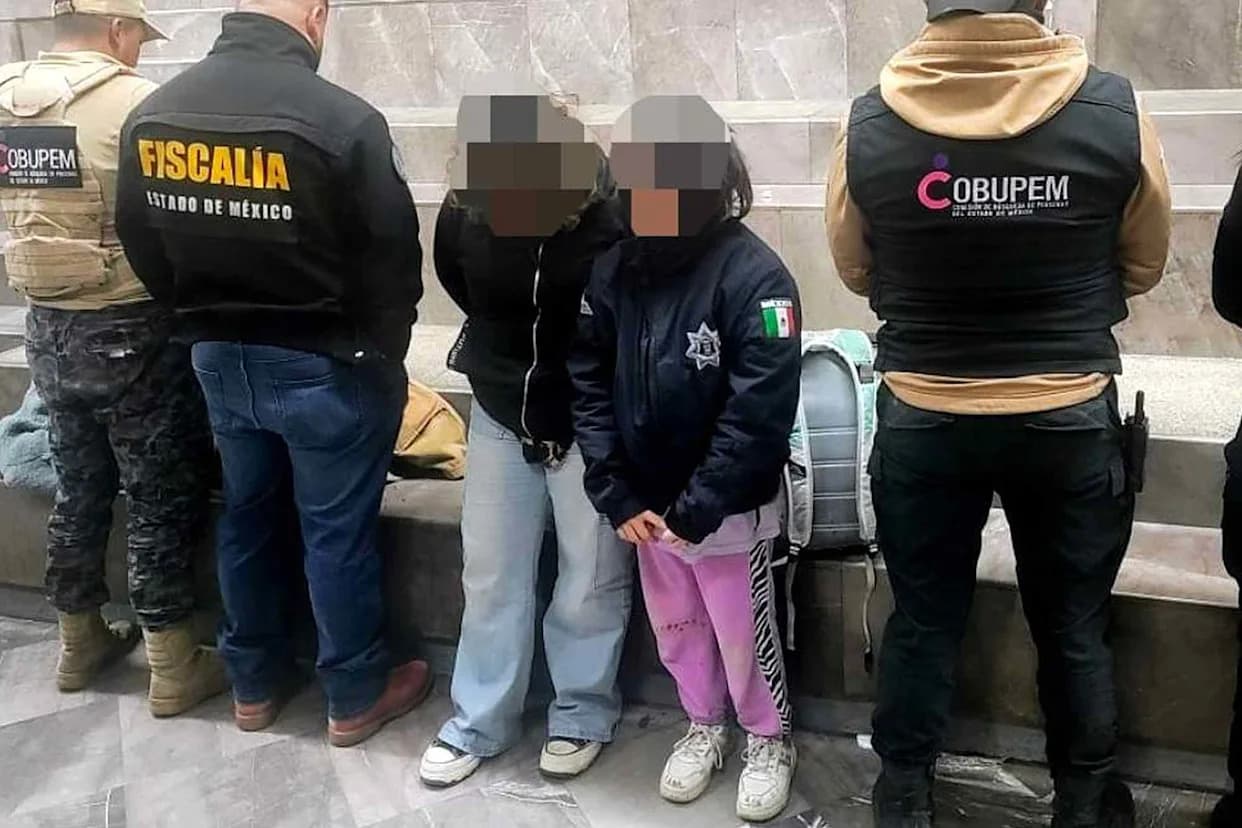 Two Girls Found Alive at Mexico City Bus Terminal After Alleged Roblox Chat Lure