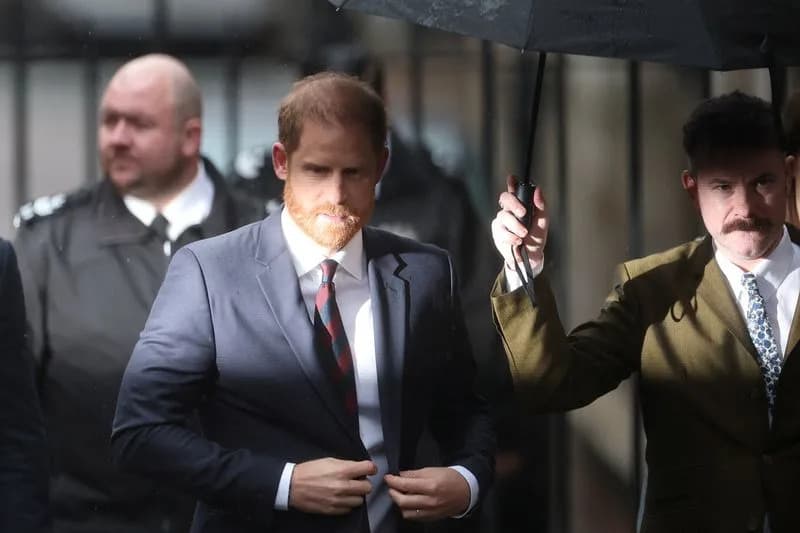 Prince Harry Tells High Court He Was Not Friends With Daily Mail Journalists As Privacy Trial Opens