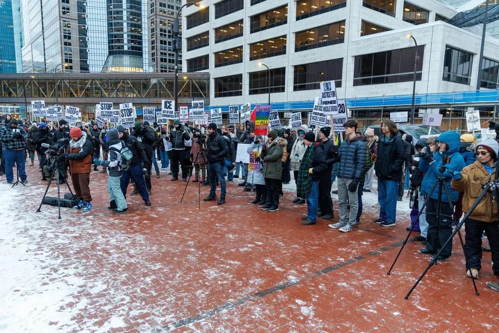 DHS Says Protesters Harassed Border Patrol and ICE Agents Trying To Use Restrooms During Minneapolis Operation