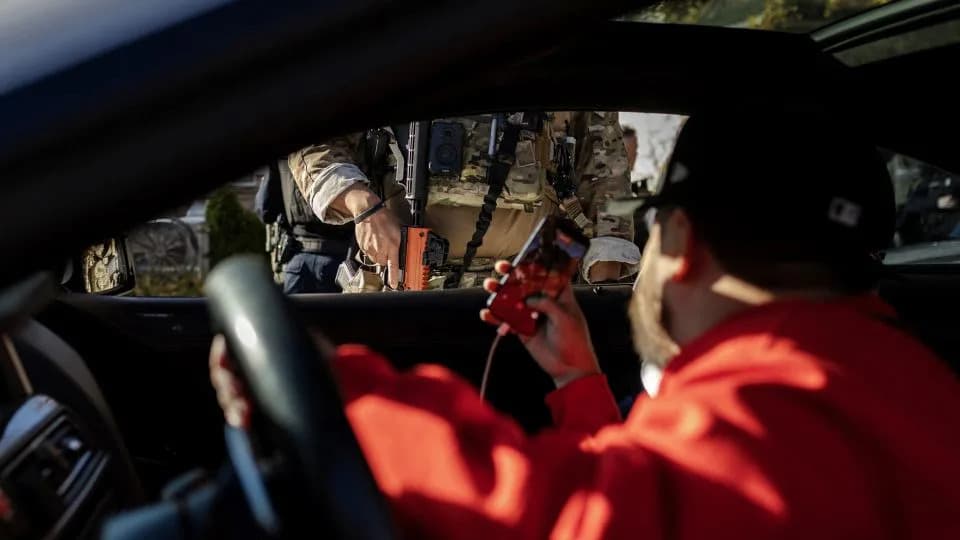 ‘Domestic Terrorists’? Renee Goodby’s Death Fuels Surge in ICE Observers — Legal Risks and Protections