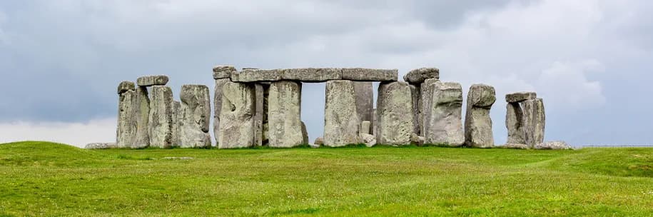 Tiny Mineral Grains Upend a Longstanding Stonehenge Glacier Theory