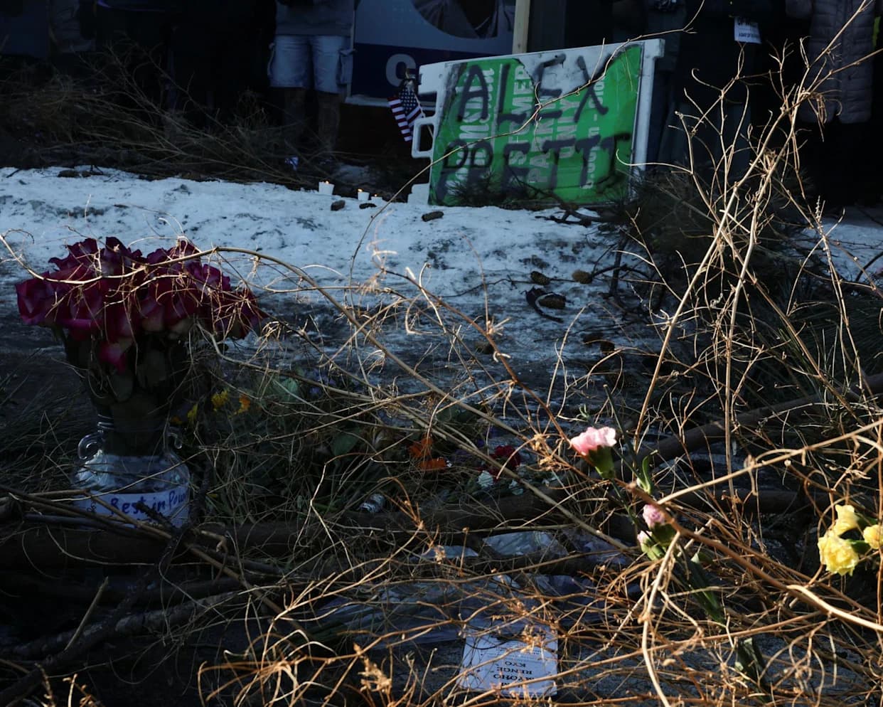 ‘Appalled and Enraged’: Democrats Condemn Fatal Minneapolis Shooting by Federal Agents