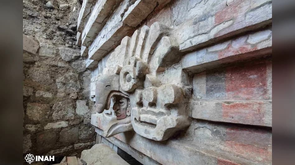 1,400-Year-Old Zapotec Tomb in Oaxaca Reveals Giant Owl Sculpture Holding a Lord's Portrait