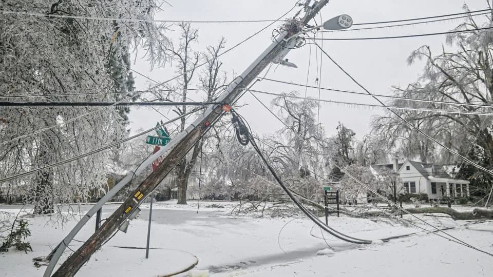 Doomsday Clock Nears Midnight, Weeks-Long Outages, and $1,000 Car Payments — Today's Top Stories
