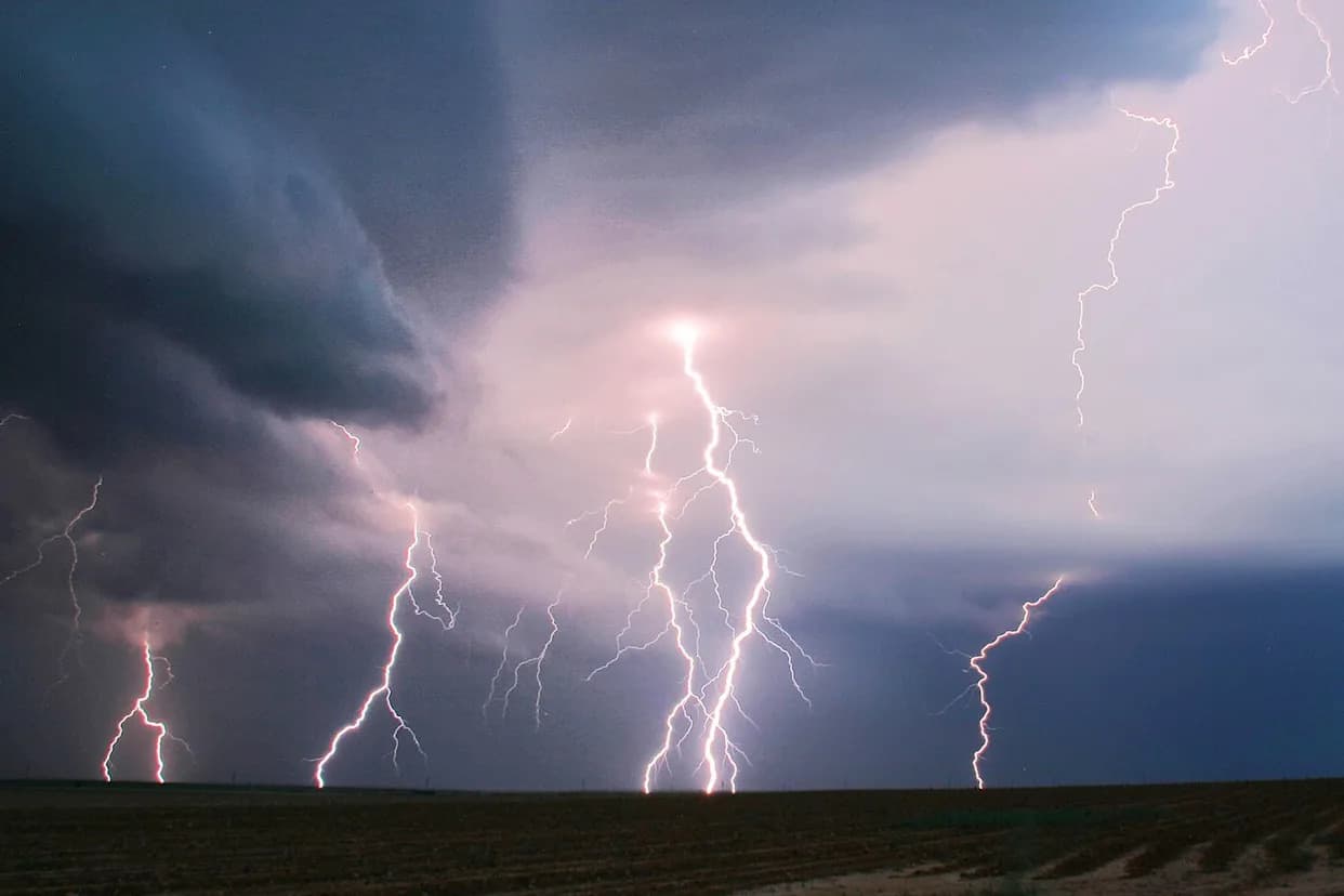 Oklahoma Ousts Florida as U.S. Lightning Capital in 2025 — Kay County Tops List