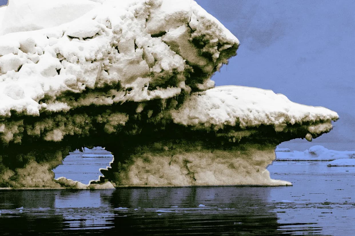 Scientists Rush to Install Instruments on Rapidly Melting Thwaites Glacier — the 'Doomsday Glacier'