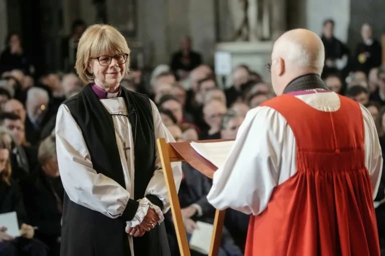 Sarah Mullally Confirmed as First Female Archbishop of Canterbury in Historic London Service