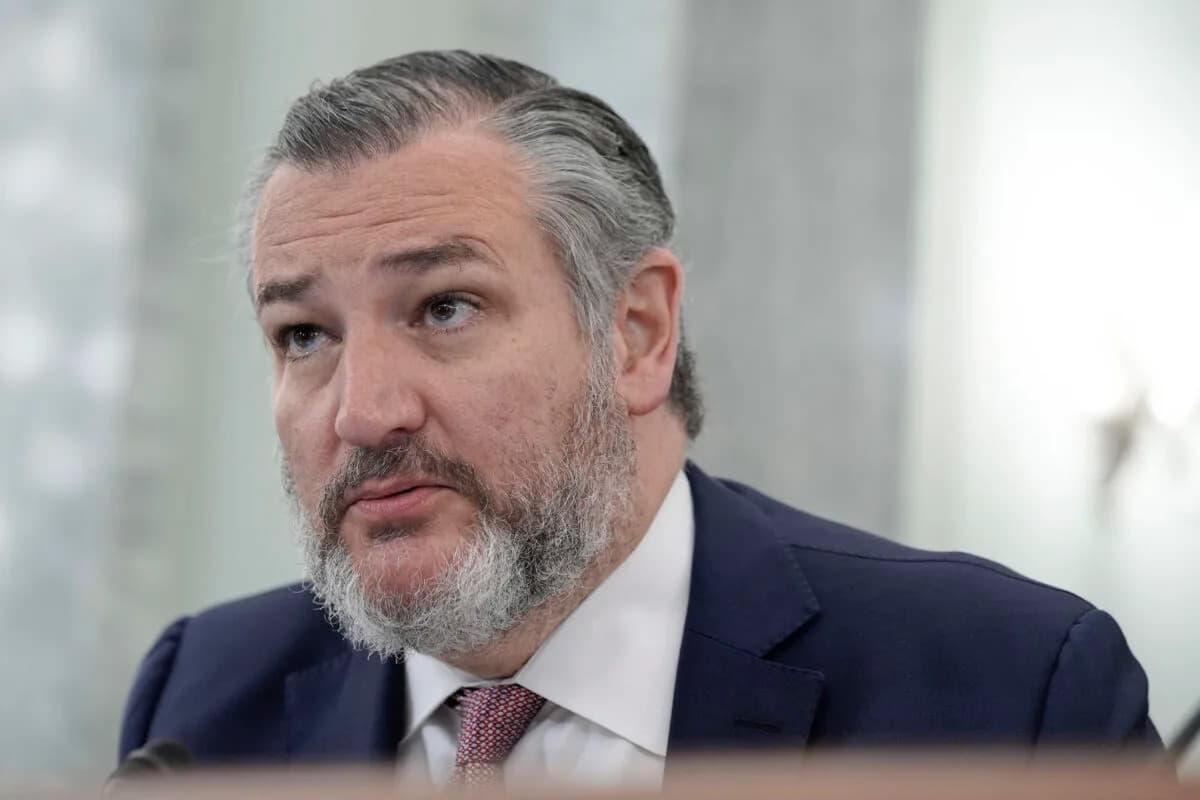 Ted Cruz Urges U.S. To Arm Iranian Protesters Immediately, Saying It Would Let Them "Fight Back"