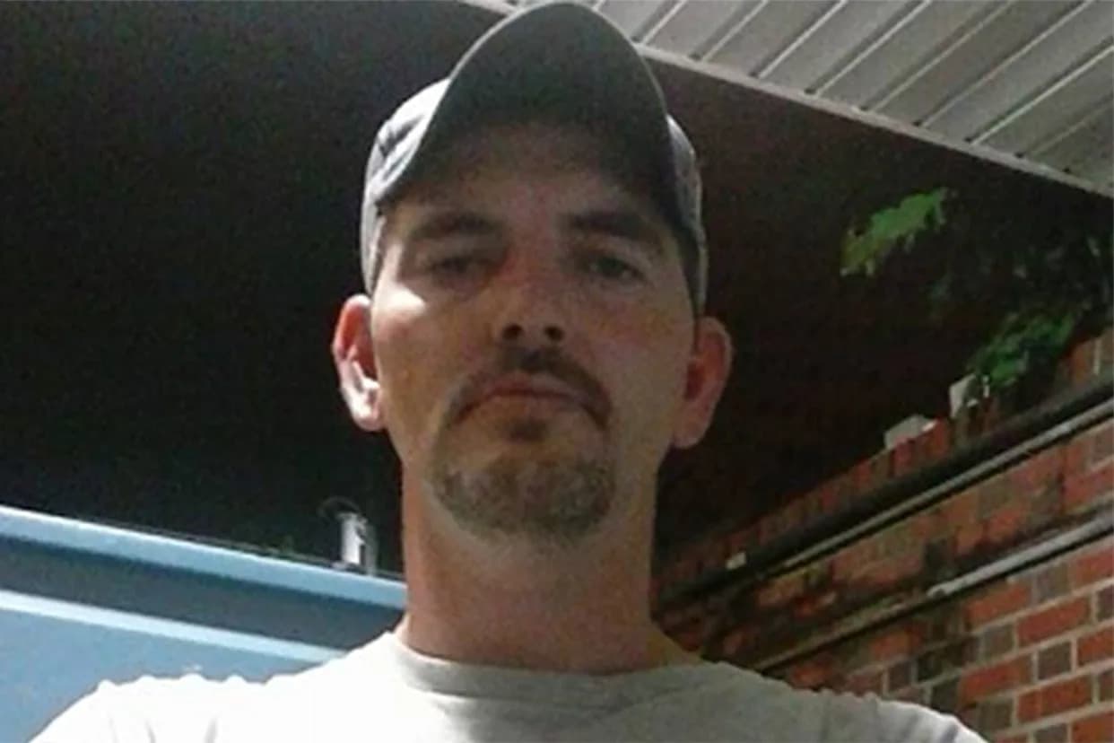 Kentucky Inmate Marvin Knuckles Dies After Early-Morning Snow Removal; Family Demands Answers