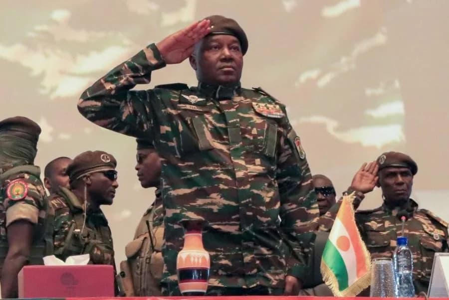 Nighttime Assault on Niamey Airport Killed 20 Attackers; Four Nigerien Soldiers Wounded