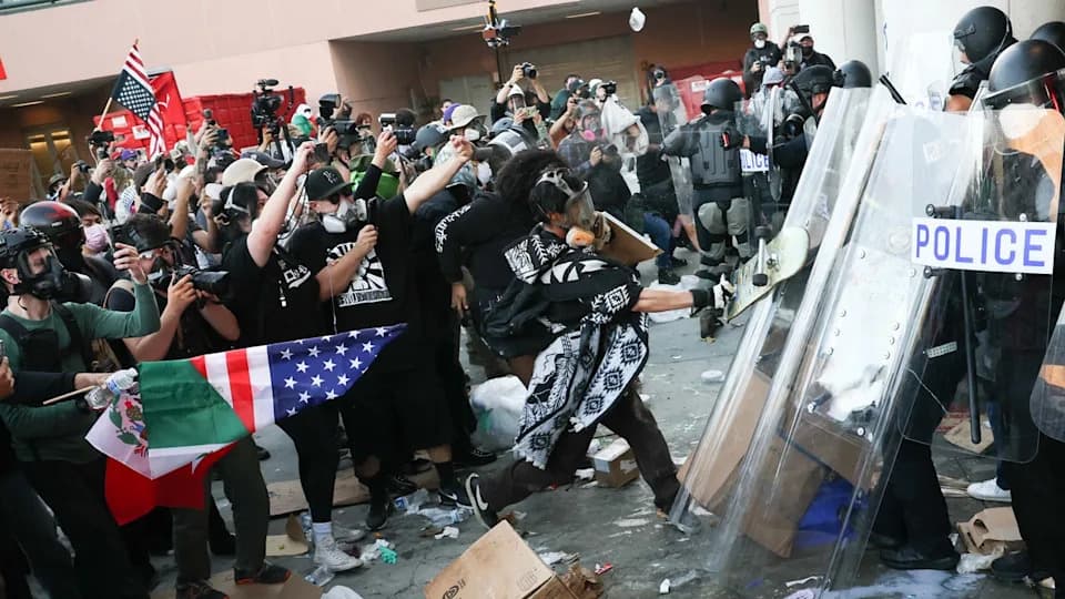 LAPD Detains Violent Agitators After Clashes Outside Federal Detention Center in Los Angeles