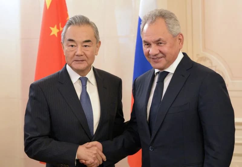 Shoigu Arrives in China to Discuss Regional and International Security with Wang Yi