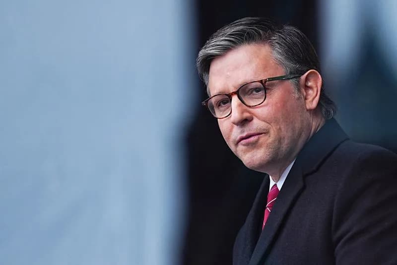 Johnson Says He Has GOP Votes To End Partial Shutdown By Tuesday — Travel Delays Hamper Return