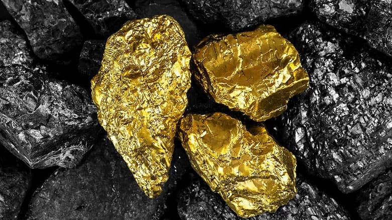 Physicists Briefly Turned Lead Into Gold at CERN — Here’s How