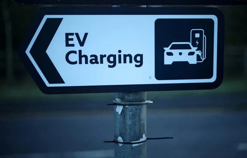 EU Draft Could Let Combustion Cars Still Be Sold After 2035, T&E Warns