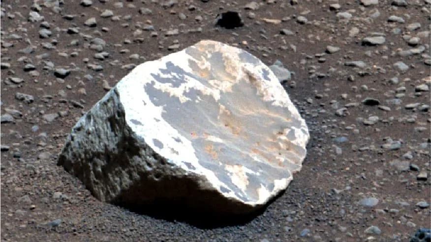 Bleached Martian Rocks Containing Kaolinite Strengthen Case for a Warmer, Rainier Ancient Mars