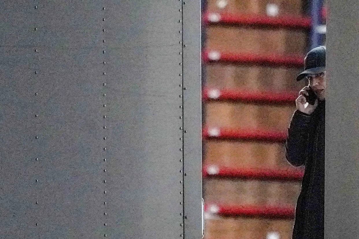 Tulsi Gabbard Says Her Visit to Fulton County FBI Search Was Within Her DNI Authority