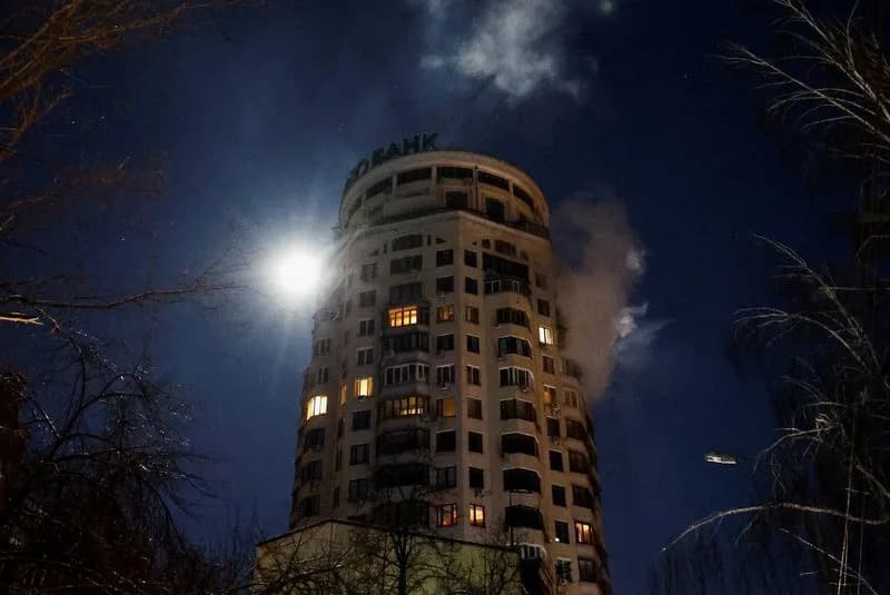 Zelenskiy: Russia Struck Ukraine's Energy Sector Overnight, Ignoring U.S. Peace Efforts