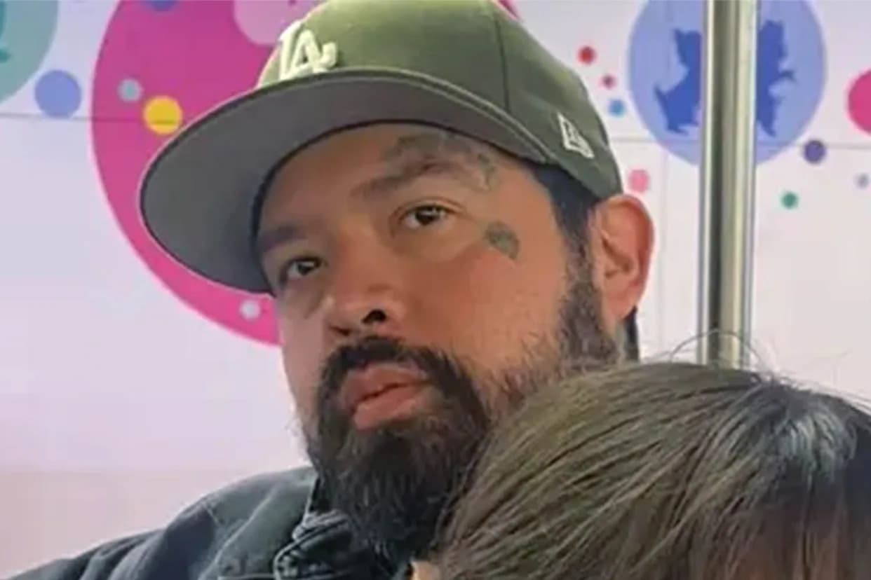 Father Killed When Snowplow Struck Van Carrying Girls' Hockey Team; Community Raises $66K