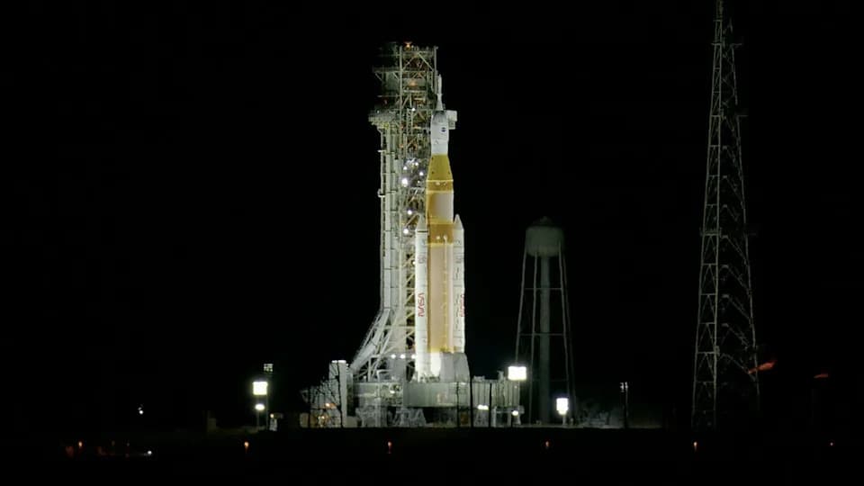 NASA Plans On‑Pad Repair for Artemis II Hydrogen Leak; Launch Pushed to March Window