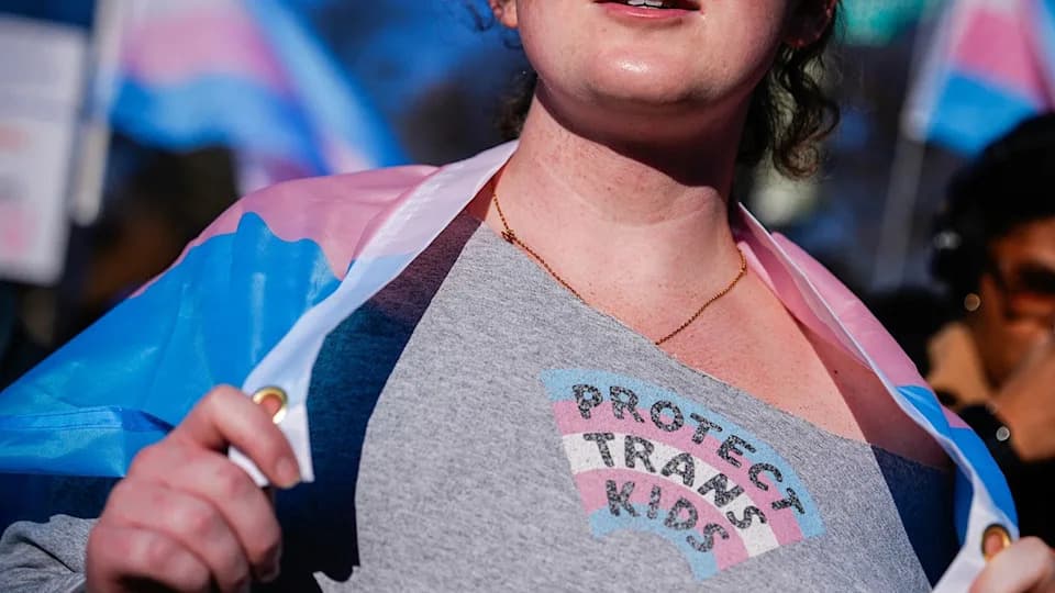 Washington Elementary Teacher Takes on State Union Over Parental-Rights Ballot Measures