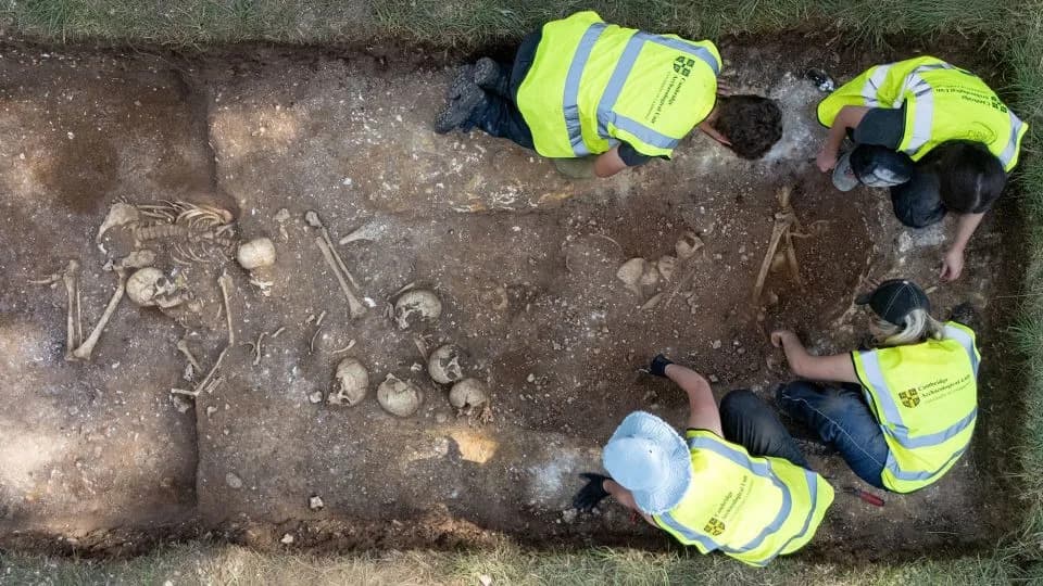 Mass Grave Near Cambridge Reveals Violent Deaths From Anglo‑Saxon Era
