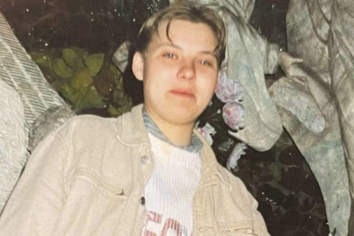 Woman on Trial Says She Acted in 'Self‑Defence' After Hitting Partner With Horse Figurine, Dismembering and Burying Body